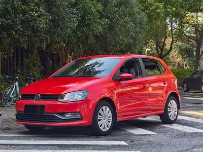 2016 Volkswagen Polo 1.6L Automatic Luxury, фото 1, лот 11567558