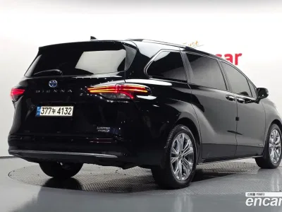 2021 Toyota Sienna 2.5 Hybrid 2WD, фото 2, лот 10212549