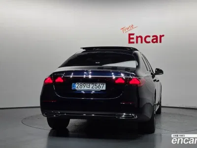 2026 Mercedes-Benz E-Class E220d 4MATIC Exclusive, фото 4, лот 10185612