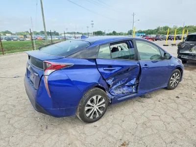2017 TOYOTA PRIUS TWO, фото 3, лот 10536421
