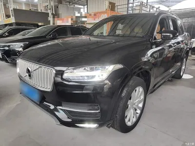2018 Volvo XC90 T6 Momentum 7-Seater, фото 1, лот 10366305