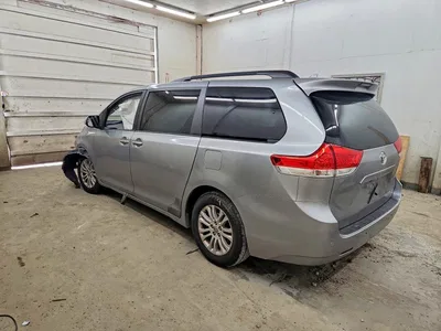 2012 TOYOTA SIENNA XLE 8-PASSENGER, фото 2, лот 10510846