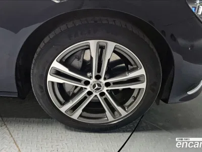 2022 Mercedes-Benz E-Class E350 4MATIC Avantgarde, фото 4, лот 10053262