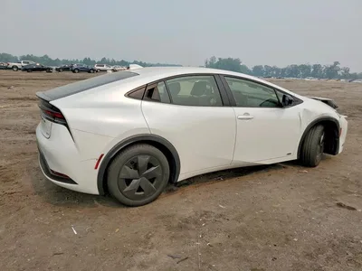 2025 TOYOTA PRIUS LE, фото 3, лот 10552359