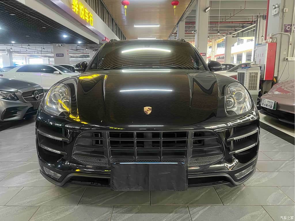2014 Porsche Macan Turbo 3.6T, фото 1, лот 11227789