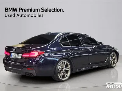 2023 BMW 5-Series M550i xDrive, фото 2, лот 10132776