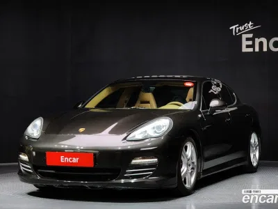 2010 Porsche Panamera 4.8 4S, фото 1, лот 10101060