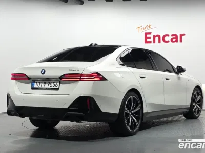 2025 BMW 5-Series 530e M Sport, фото 1, лот 10164293