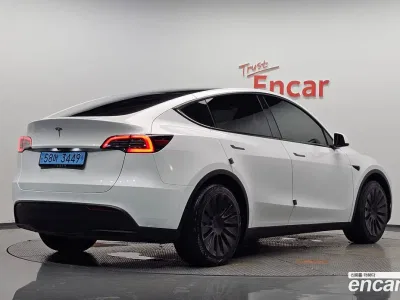 2024 Tesla Model Y RWD, фото 1, лот 10215493