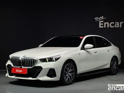 2025 BMW 5-Series 520i M Sport, фото 1, лот 10109248