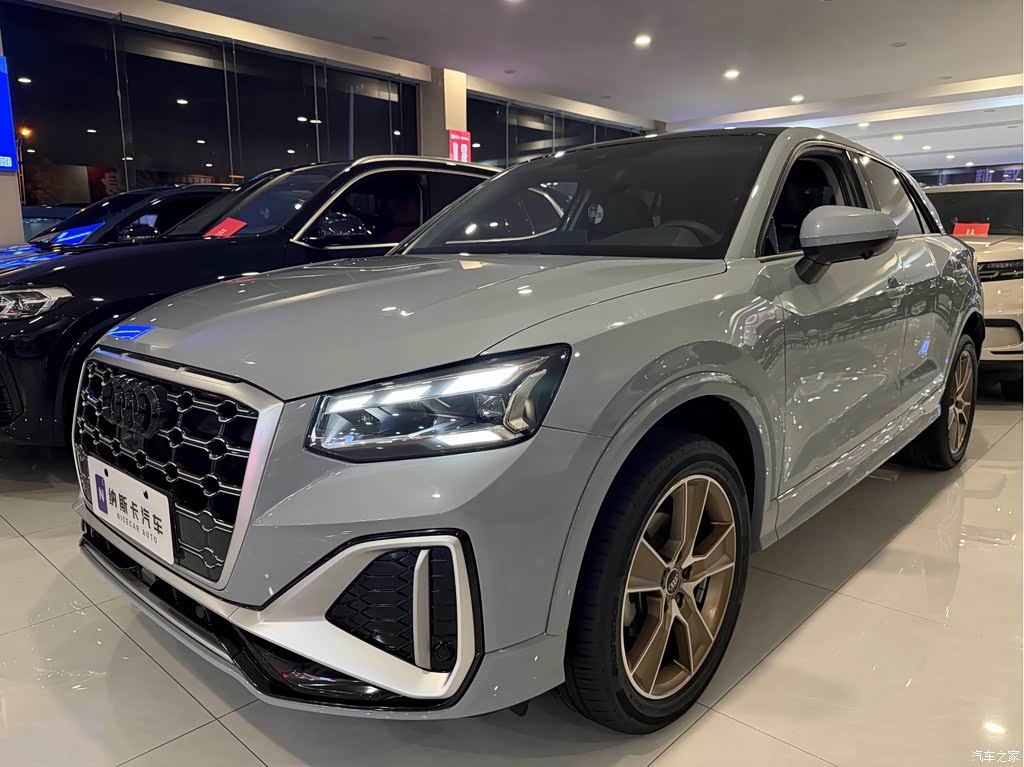 2022 Audi Q2L 35 TFSI Fashion Dynamic, фото 1, лот 11216272