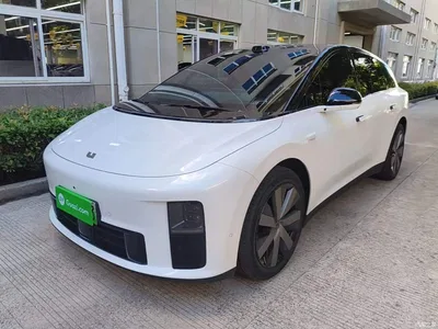 2025 Li Auto i6 4WD Base Model, фото 1, лот 10447494