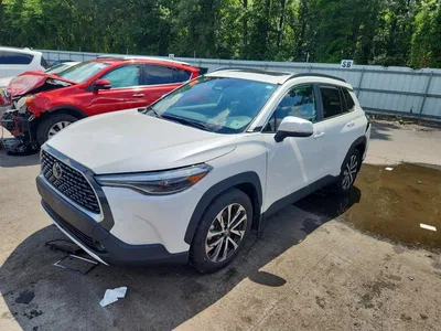 2024 TOYOTA COROLLA CROSS XLE, фото 1, лот 10585270