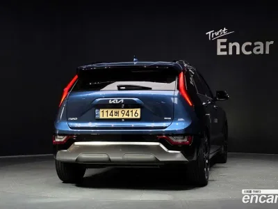 2022 Kia Niro Signature, фото 3, лот 10080395