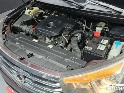 2015 Ssang Yong KORANDO 4WD LT 11-seater, фото 4, лот 10037842