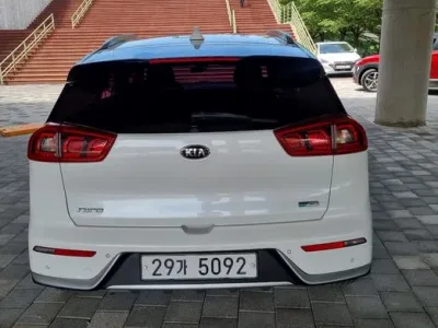 2017 Kia Niro Prestige, фото 4, лот 10079983