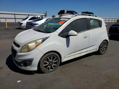 2013 CHEVROLET SPARK 2LT, фото 1, лот 10726899