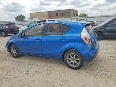 2014 TOYOTA PRIUS C TWO, фото 2, лот 10555266