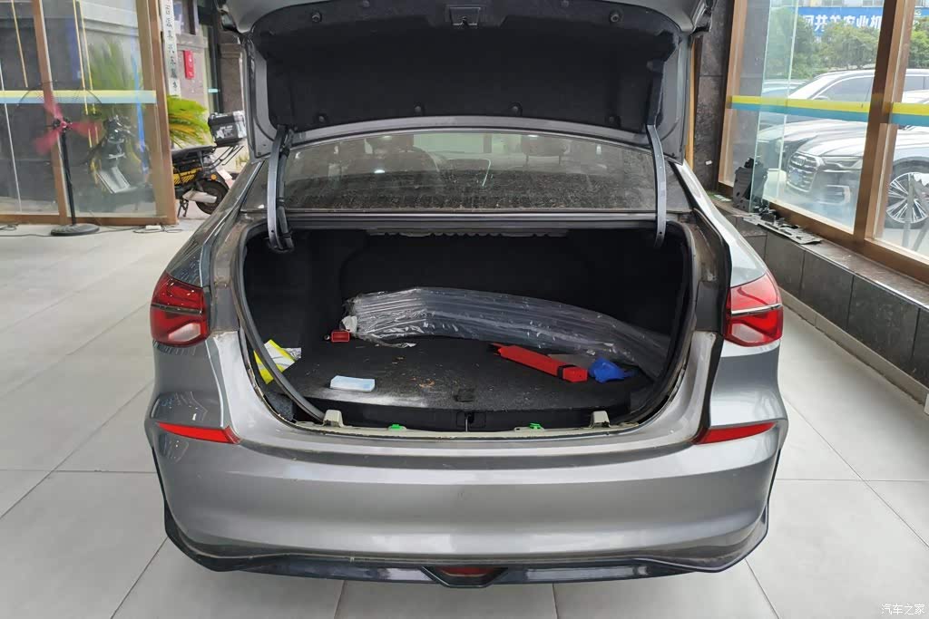 2019 Chevrolet Monza RS 330T Auto Smooth Edition China VI, фото 4, лот 11103328