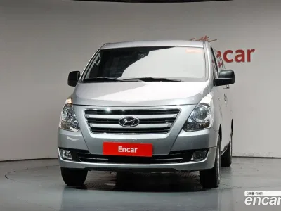 2017 Hyundai Starex 5-Seater VAN, фото 2, лот 10200421