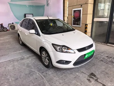 2013 Ford Focus Hatchback Classic 1.8L Automatic Base, фото 4, лот 10281424