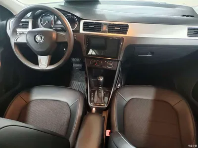 2016 Škoda Skoda Rapid Spaceback Facelift 1.6L Automatic Innovation Edition, фото 4, лот 10349097