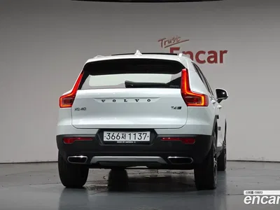 2020 Volvo XC40 T4 Inscription, фото 3, лот 10522599