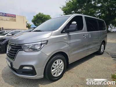 2021 Hyundai Starex Van 3-Seater, фото 2, лот 10423295