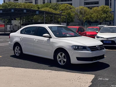 2013 Volkswagen Lavida Facelift Classic 1.6L Automatic Trend, фото 3, лот 10454703