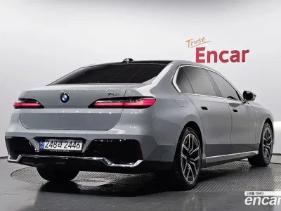 2023 BMW 7-Series 740i sDrive M Sport, фото 2, лот 10520426