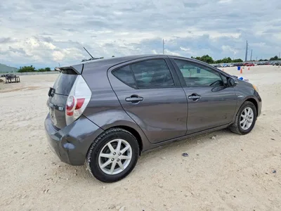 2013 TOYOTA PRIUS C THREE, фото 3, лот 10548020