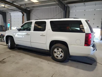 2008 CHEVROLET SUBURBAN, фото 2, лот 10974676