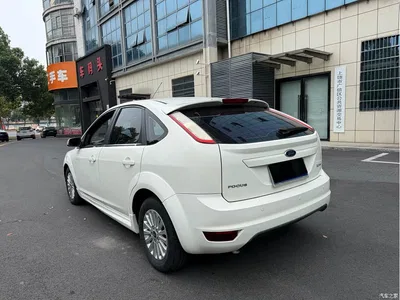 2013 Ford Focus Hatchback Classic 1.8L Automatic Fashion, фото 4, лот 11192545
