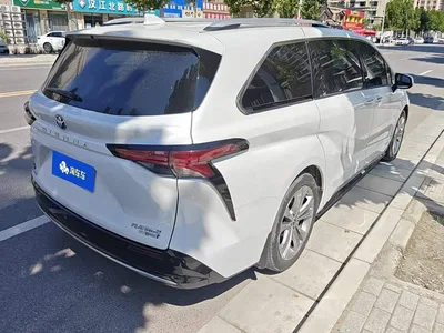 2021 Toyota Sienna 2.5L Hybrid Platinum Edition, фото 3, лот 10297180