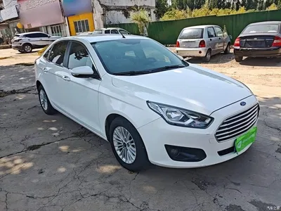 2015 Ford Escort 1.5L Manual Comfort, фото 4, лот 10481643