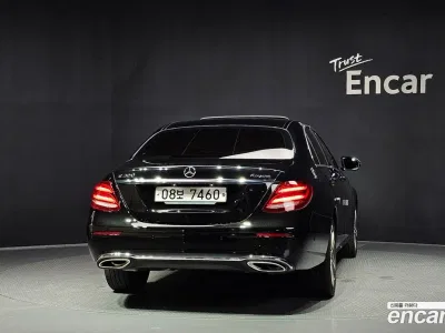 2018 Mercedes-Benz E-Class E300 4MATIC Avnatgarde, фото 4, лот 10210450