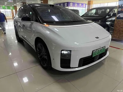 2025 Li Auto Li i8 Standard Edition, фото 3, лот 10825088