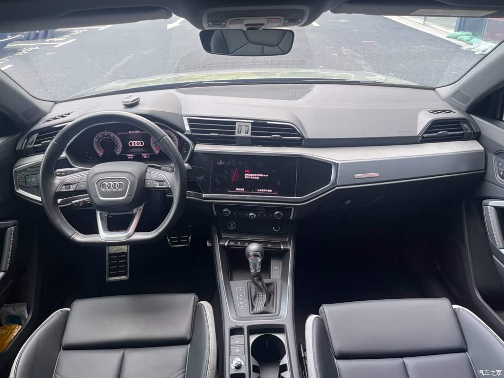 2024 Audi Q3 40 TFSI Fashion Sport, фото 3, лот 11225151