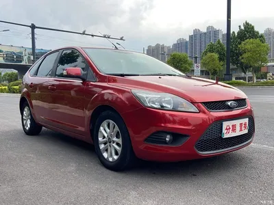 2013 Ford Focus Hatchback Classic 1.8L Manual Base, фото 3, лот 10297786