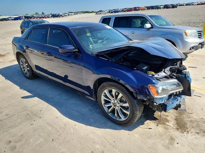 2014 CHRYSLER 300 S, фото 4, лот 10886042