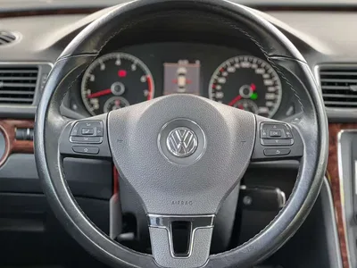 2011 Volkswagen Passat 2.0TSI DSG Royal Edition, фото 2, лот 11180451