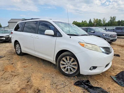 2013 TOYOTA SIENNA XLE, фото 4, лот 10981529