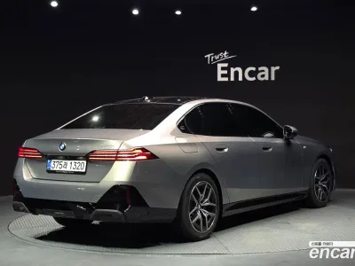 2026 BMW 5-Series 520i M Sport, фото 1, лот 10190774