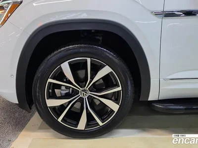 2025 Volkswagen Atlas 2.0 TSI R-LINE 7-Seater, фото 4, лот 10183649