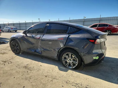 2023 TESLA MODEL Y, фото 2, лот 10618182