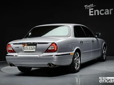 2005 Jaguar XJ-8 4.2, фото 2, лот 10117847