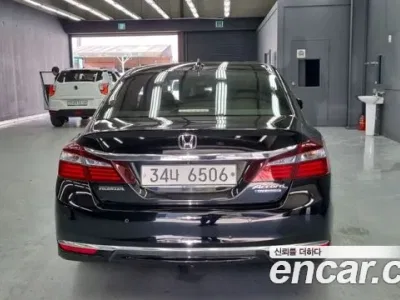 2017 Honda Accord 2.0 Hybrid, фото 3, лот 10033739