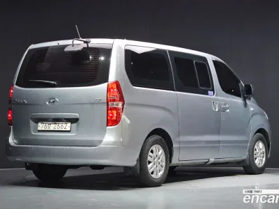 2018 Hyundai Starex 12-Seater Wagon, фото 2, лот 10206109