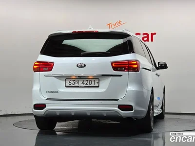 2019 Kia Canival Gasoline 9-Seater Noblesse, фото 4, лот 11490366