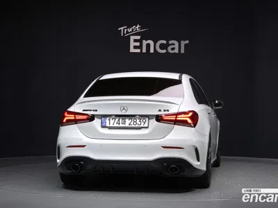 2022 Mercedes-Benz A-Class AMG A35 4MATIC Sedan, фото 3, лот 10037941